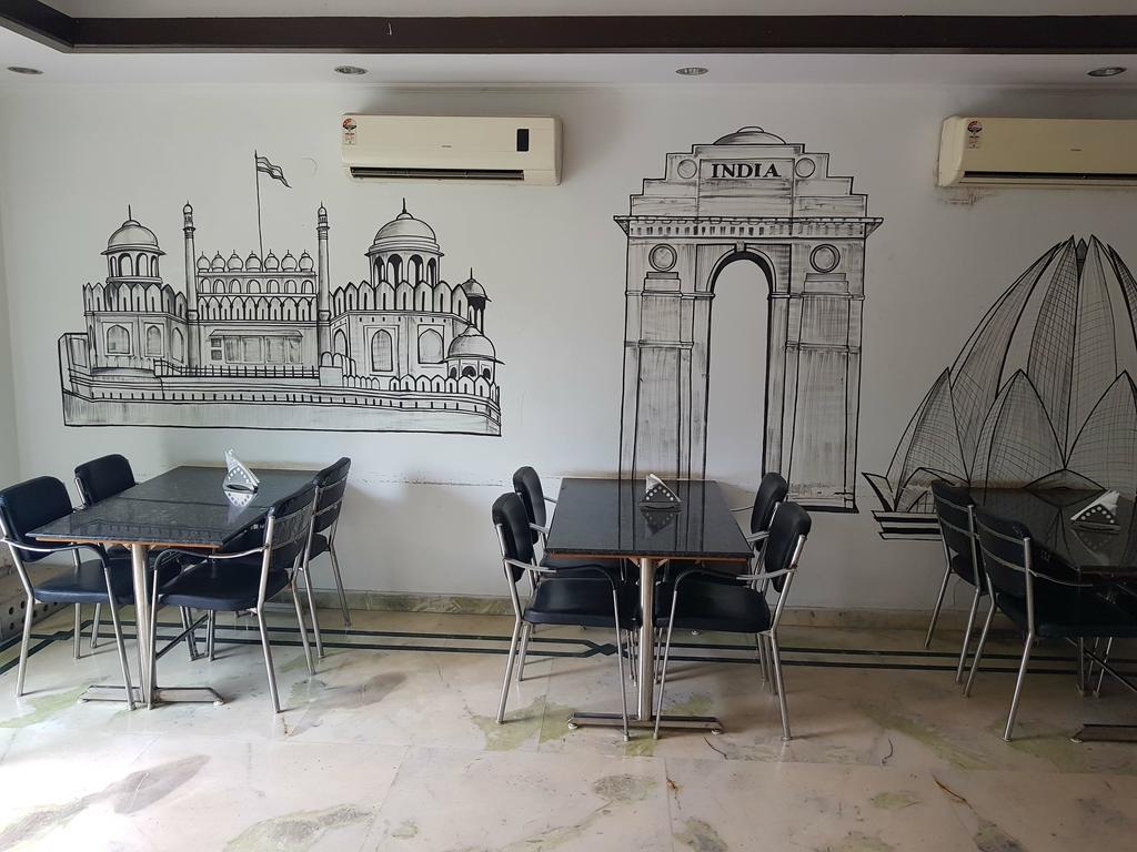 Hotel Deer Parkk Nuova Delhi Esterno foto